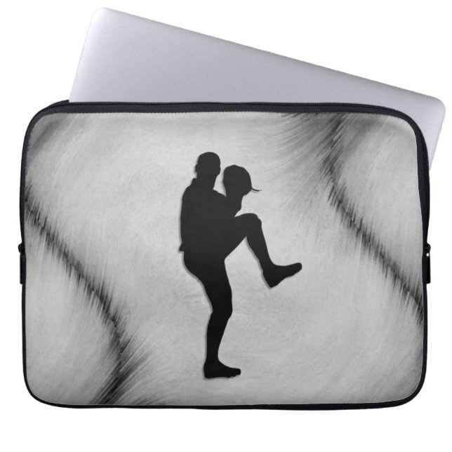 Baseball Player Pitcher Windup Laptopschutzhülle (Vorderseite)