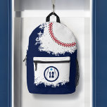 Baseball Sportteam Spieler Jersey Navy Bedruckter Rucksack<br><div class="desc">Spaß Sport-Thema personalisiert Baseball Rucksack. Das Design verfügt über eine Baseballgrafik mit einer anpassbaren Player Jersey Nummer auf der vorderen Hosentasche. Grosses Baseball mit Rosenstichen und Namen,  das ganz oben mutig dargestellt wird. Ein personalisiertes Rucksack-Design für Baseballsportler und Baseballspieler. Entwurf des Moodthology Papers</div>