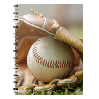 Baseballhandschuh und Ball Notizblock