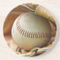 Baseballhandschuh und Ball