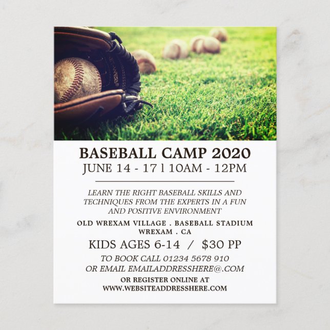 Baseballs auf Feld, Baseball Camp Werbespot Flyer (Vorne)