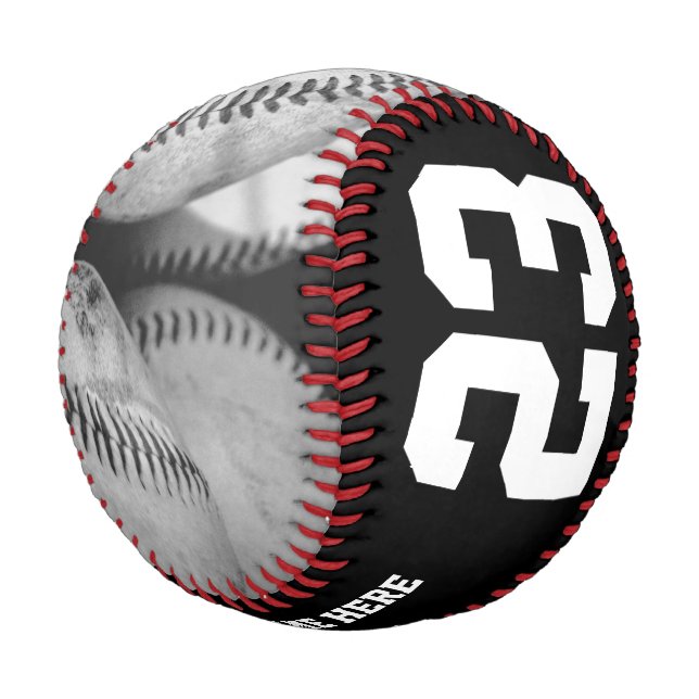 Baseballs in Schwarz und Weiß, Zahl der benutzerde (Schrägansicht)