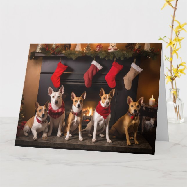 Basenji an der Weihnachtsfeier am Feuerplatz Karte (Gelbe Blume)