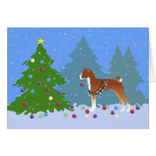 Basenji Dekorationsbaum im Wald