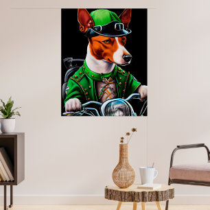 Basenji-Hund fährt Fahrrad am St. Patrick's Day Poster