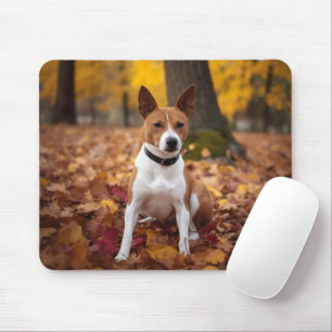 Basenji im Herbst Leaves Fall Inspiriert Mousepad
