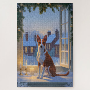 Basenji mit Weihnachtslichtern Urlaub