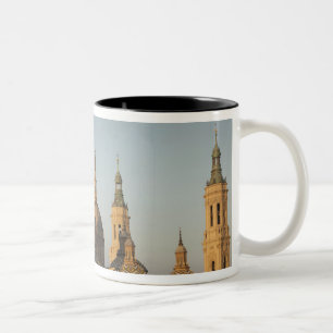 Basilika Unserer Lieben Frau auf dem Pfeiler Zweifarbige Tasse