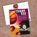 Basketball Ball Sports Foto Geburtstag Vielen Dank Postkarte<br><div class="desc">Basketball Ball Sports Foto Geburtstag Danke Postcard. Dieses moderne Design besticht durch einen Basketballball auf einem lebendigen und lebendigen Hintergrund. Das Basketball-Thema ist perfekt für den Geburtstag eines Basketballfans. Fügen Sie Ihr Foto hinzu und personalisieren Sie den Text.</div>