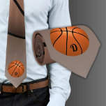 Basketball Ball Sports Monogram Krawatte<br><div class="desc">Basketball Ball Sports Monogram Halsband. Ideal für Basketballspieler,  Basketballtrainer oder Fan. Fügen Sie Ihr Monogramm hinzu oder löschen Sie es.</div>