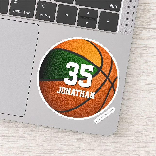Basketball-Basketball-Buben in grüner Orange Aufkleber (Detail)