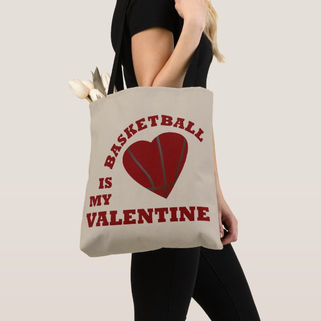 Basketball ist mein Valentinstag mit rotem Herz Tasche (Von Nahem)