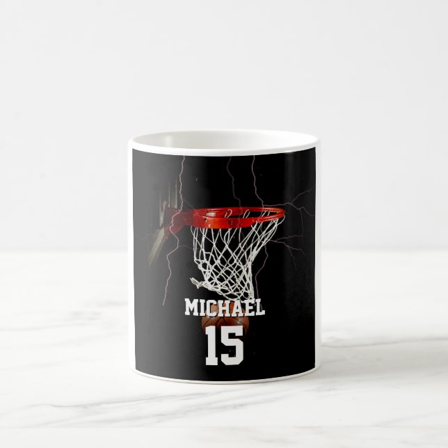 Basketball Name und Nummer hinzufügen Kaffeetasse (Mittel)