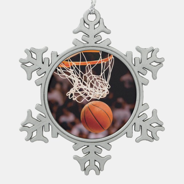 Basketballwertung Schneeflocken Zinn-Ornament (Vorderseite)