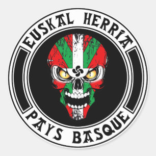 Basque Skull Runder Aufkleber