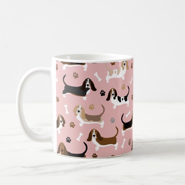 Basset Hound Chig Bones and Paws Coffee Mug (Gauche)