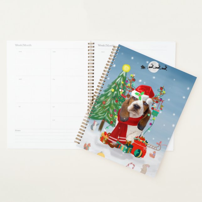 Basset Hound Hund im Schnee mit Weihnachtsgeschenk Planer (Anzeige)