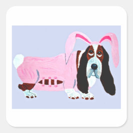 Basset Hound im rosa Hasenkostüm Quadratischer Aufkleber