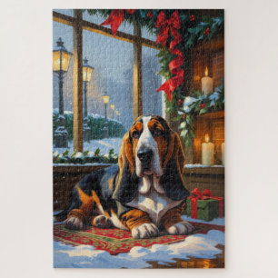Basset Hound mit Weihnachtslichtern Feiertag