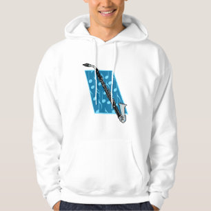 Bassklarinette mit blauem Hintergrund und Hoodie