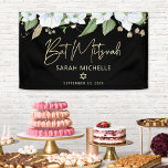 Bat Mitzvah Black Gold Script Watercolor Floral Banner<br><div class="desc">Seien Sie stolz, freuen Sie sich und präsentieren Sie diesen Meilenstein Ihres Lieblings-Bat Mitzvah! Lassen Sie sich von diesem atemberaubenden, modernen, stilvollen, personalisierten Banner in einen besonderen Tag hineinführen. Ein schicker, atemberaubender, weißer und goldener Glitzer mit floraler Aquarellfarbe mit Imitaten, Goldfolien-Schrift Typografie und Goldsan-Serifenart überlagert einen dramatischen schwarzen Hintergrund. Personalisieren...</div>