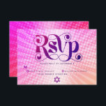 Bat Mitzvah Bold Retro Boho Pink Orange Gradient RSVP Karte<br><div class="desc">Seien Sie stolz, freuen Sie sich und präsentieren Sie diesen Meilenstein Ihres Lieblings-Bat Mitzvah! Fügen Sie diese Boho, Retro, personalisierte UAWG Insert-Karte für Ihre Veranstaltung. Spaß, trendige, kühn dunkelrosa und lila Typografie mit moderner Sans Serif Typografie überlagern den Hintergrund von Pop-Lichtstrahlen in Orange- und Rosa-Ober-Farbradien mit weißen Punkten. Auf der...</div>