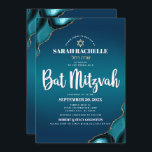 Bat Mitzvah Modern Turquoise Ombre Agate Script Einladung<br><div class="desc">Seien Sie stolz, freuen Sie sich und präsentieren Sie diesen Meilenstein Ihres Lieblings-Bat Mitzvah! Versenden Sie diese coole, einzigartige, moderne, personalisierte, hebräische Namensaufforderung für eine Veranstaltung, an die Sie sich erinnern können. Die Typografie der weißen Schrift und die Imitate goldener Stern von David überlagern einen tieftürkisfarbenen, aquamarinen, dunkelblauen Hintergrund mit...</div>