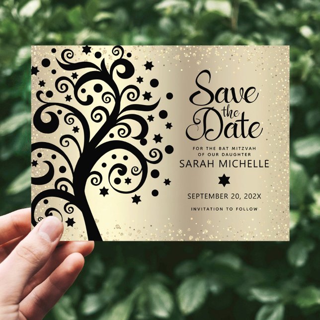Bat Mitzvah Rett Date Black Tree of Life Gold Foil Einladungspostkarte (Von Creator hochgeladen)