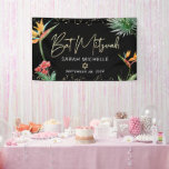 Bat Mitzvah Tropical Palm Leaf Black Gold Willkomm Banner<br><div class="desc">Seien Sie stolz, freuen Sie sich und präsentieren Sie diesen Meilenstein Ihres Lieblings-Bat Mitzvah! Lassen Sie sich von diesem atemberaubenden, modernen, stilvollen, personalisierten Banner in einen besonderen Tag hineinführen. Stilvolle, atemberaubende, farbenfrohe, tropische Wasserfarbenvögel paradiesischer Blume, Imitate goldgeschriebenes Drehbuch, Star of David und Glitzer Punkte, zusammen mit modernen Sans Serif Typ,...</div>