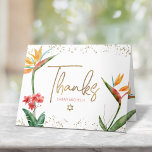 Bat Mitzvah Tropical Watercolor Floral Gold Script Dankeskarte<br><div class="desc">Vergewissern Sie sich, dass Ihr Lieblings-Bat Mitzvah ihre Wertschätzung für alle, die ihre Meilenstein-Veranstaltung unterstützt! Verschicken Sie diese ausgeklügelte, personalisierte Dankeschön-Karte! Stilvolle, atemberaubende, farbenfrohe, tropische Wasserfarbenvögel paradiesischer Blume, Imitate goldgeschriebene Drehbuch, Star of David und Glitzer Punkte, zusammen mit der Rose rosa modernen Sans Serif Typ, überlagern einen weißen Hintergrund. Zusätzliche...</div>