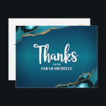 Bat Mitzvah Turquoise Ombre Agate Script Vielen Da Postkarte<br><div class="desc">Vergewissern Sie sich, dass Ihr Lieblings-Bat Mitzvah zeigt seine Wertschätzung für alle, die ihre Meilenstein-Veranstaltung unterstützt! Versenden Sie diese coole, einzigartige, moderne, personalisierte Dankeschön Postcard. Weiße handgeschriebene Schrift und fette Sans Serifentypografie überlagern einen tiefblaublauen Hintergrund mit türkisblauem Age, der mit den goldenen Venen der Imitate besticht. Ein Imitat goldener Star...</div>
