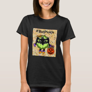 Bat Pickle   Witziges Halloween-Pickle T-Shirt