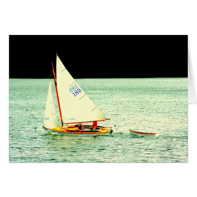 Bateau à voile avec canot (Devant horizontal)