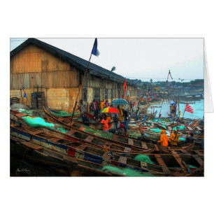 Bateaux de pêche et parapluies, côte Ghana de cap