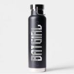 Batgirl Hi-Tech Name Graphic Trinkflasche<br><div class="desc">Diese Grafik verkörpert das Wesen von Batgirl mit seinem eleganten und raffinierten Design. Das Batgirl-Logo wird kühn in metallischem Silber vor einem schwarzen Hintergrund gerendert, wodurch ein scharfer Kontrast entsteht, der das Auge einfängt. Die Fledermausflüge sind stilvoll mit eleganten Kurven gestaltet, die die Ästhetik der Anlage verbessern und das Agility...</div>