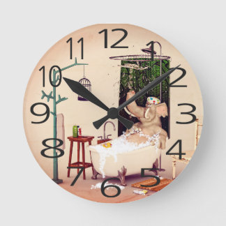 Bath Time Runde Wanduhr
