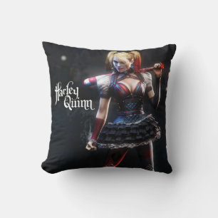 Batman Arkham Knight   Harley Quinn mit Bat Kissen
