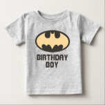 Batman | Birthday Boy Baby T - Shirt<br><div class="desc">Mit diesem phantastischen Batman-Geburtstagsgeschenk-T - Shirt von DC-Comicen sollten Sie sich von der Masse abheben.</div>