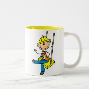 Bauarbeiter auf hohem Gebäude Mug Zweifarbige Tasse