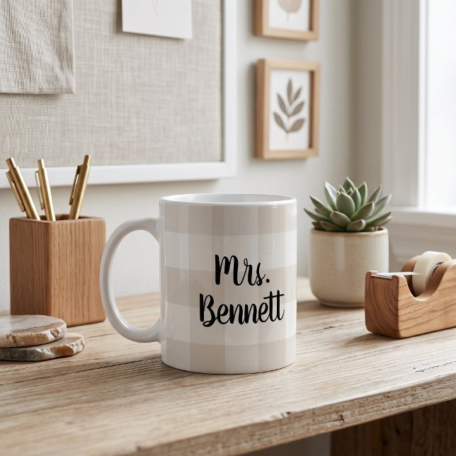 Bauernhof Linen Buffalo Karo Mrs. Monogram Kaffeetasse (Von Creator hochgeladen)