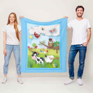 Bauernhof mit Niedlichen Tieren auf blau Fleecedecke