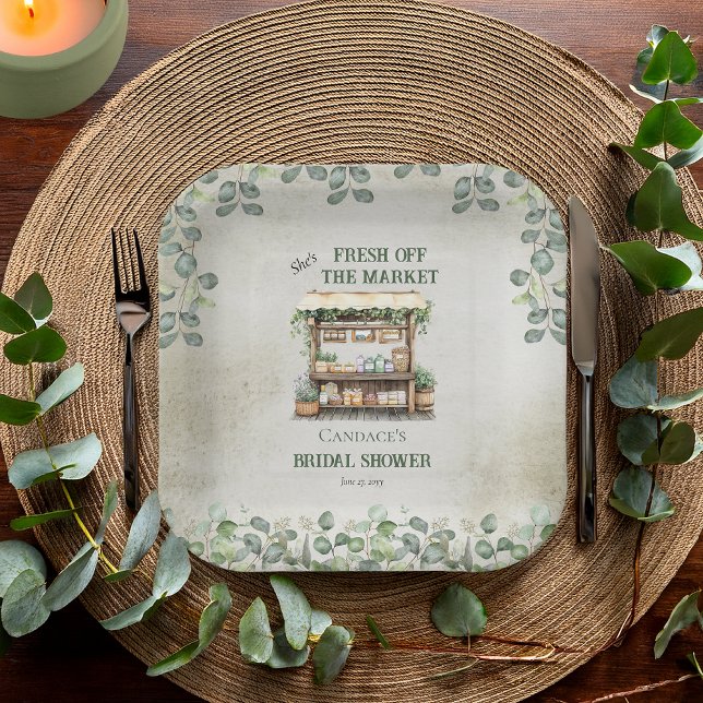 Bauernmarktplatz Begrüßungsstand Brautparty Pappteller ("She's Fresh Off the Market" Farm Stand | Eucalyptus Farmers Market Bridal Shower Square Paper Plate)