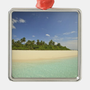 Baughagello Insel, Süd Huvadhoo Atoll, 2 Ornament Aus Metall