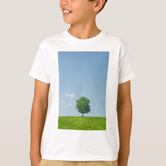 Baum auf einem Gebiet 2 T-Shirt