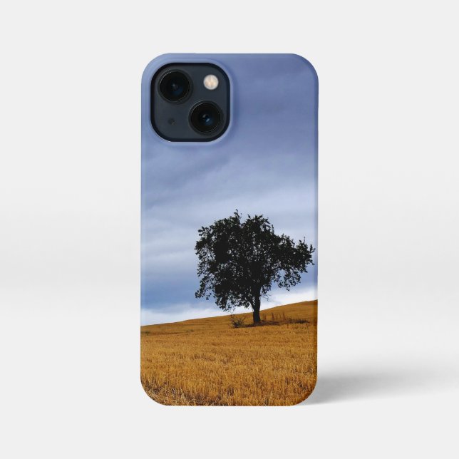Baum auf einem Weizenfeld iPhone 13 Mini Hülle (Rückseite)