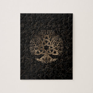 Baum des Lebens mit Triquetra auf Futhark Muster