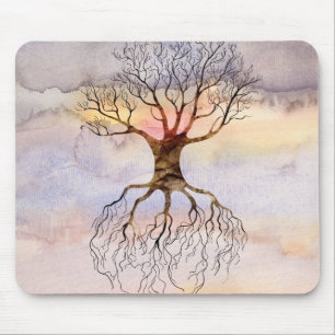Baum gegen den Himmel Mousepad