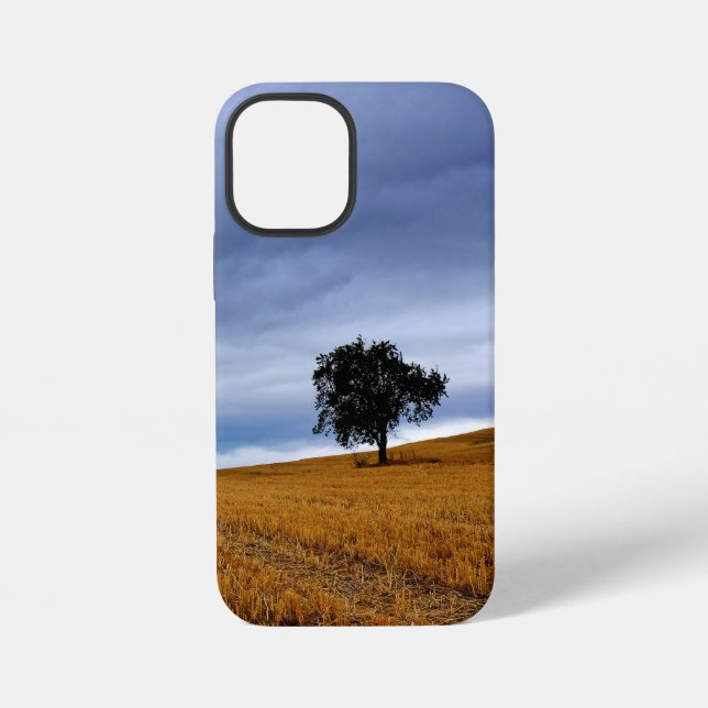 Baum in einem Weizenfeld iPhone 12 Mini Hülle (Rückseite)