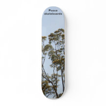 Bäume des Wachstums und des Lernskateboards