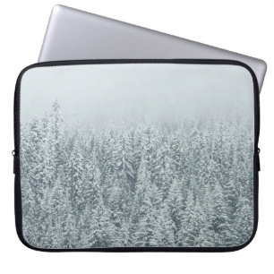 Bäume, die Schnee bedecken Laptopschutzhülle